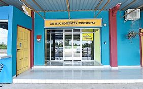 Oyo 90551 Zn Mix Homestay & Roomstay